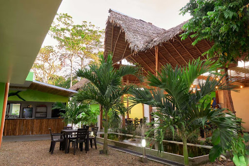 Siami Hotel acommodation and hotel in the Amazon Siempre Colombia traven agency