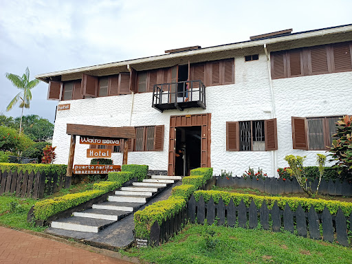 Waira jungle hotel commodation and hotel in the Amazon Siempre Colombia traven agency