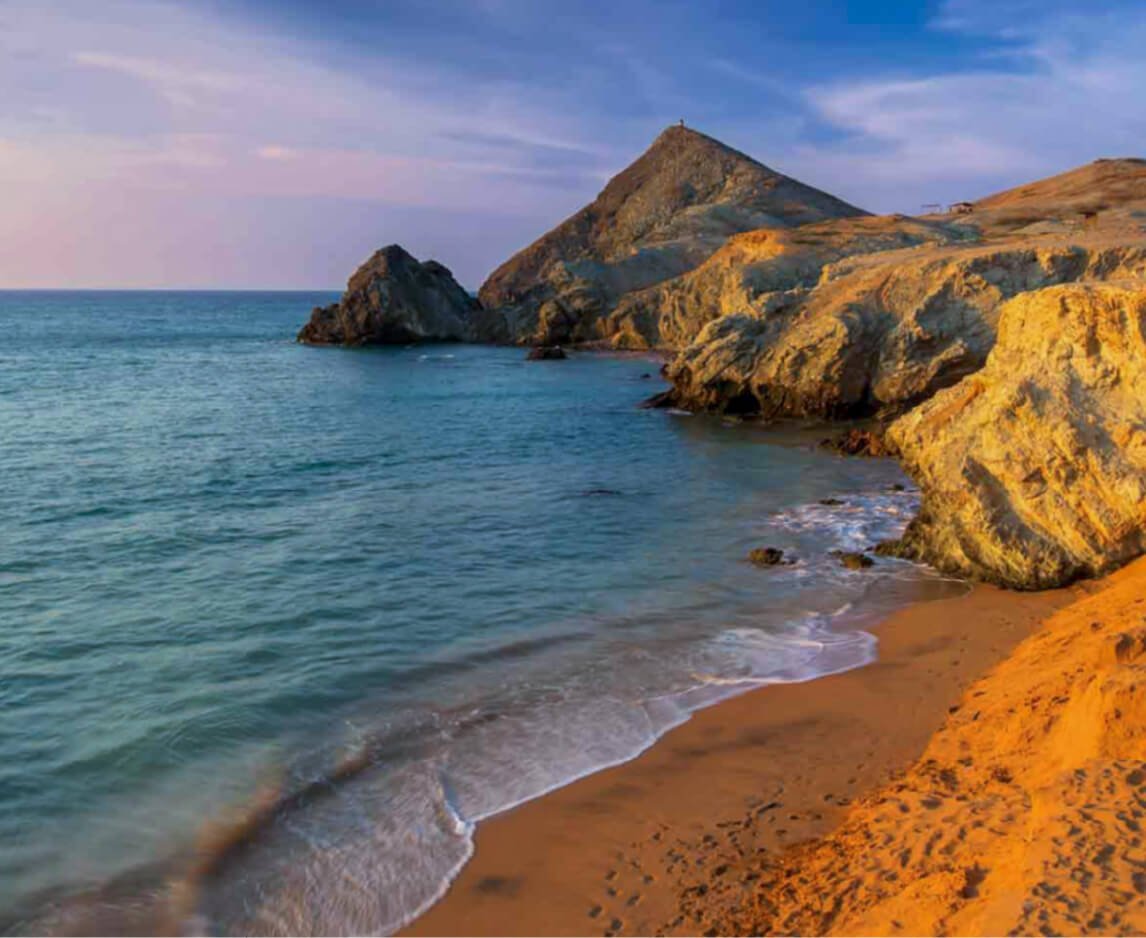 Descubre todos los destinos ecoturísticos de Colombia con Siempre Colombia: Amazonas, La Guajira, Zona Cafetera, Parque Nacional Tayrona, Llanos Orientales, Chocó Biogeográfico, Sierra Nevada de Santa Marta, San Andrés, Guaviare, Putumayo, Caquetá, Santander, Sierra de la Macarena, entre otros. Vive la aventura, biodiversidad, cultura y naturaleza con turismo responsable.