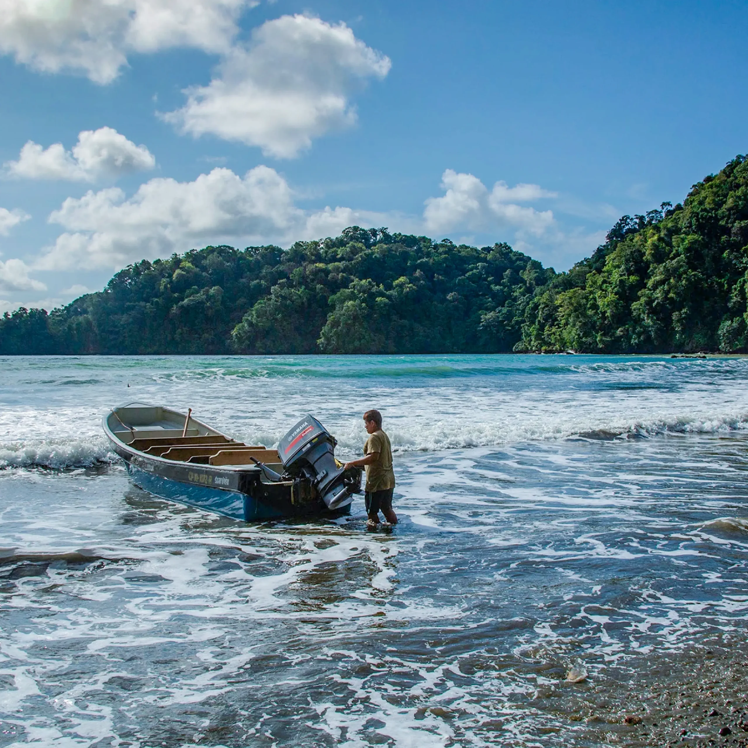 Descubre todos los destinos ecoturísticos de Colombia con Siempre Colombia: Amazonas, La Guajira, Zona Cafetera, Parque Nacional Tayrona, Llanos Orientales, Chocó Biogeográfico, Sierra Nevada de Santa Marta, San Andrés, Guaviare, Putumayo, Caquetá, Santander, Sierra de la Macarena, entre otros. Vive la aventura, biodiversidad, cultura y naturaleza con turismo responsable.