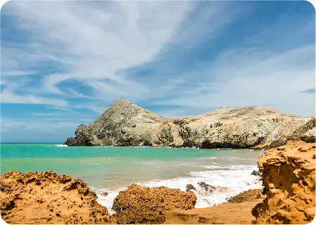 Descubre todos los destinos ecoturísticos de Colombia con Siempre Colombia: Amazonas, La Guajira, Zona Cafetera, Parque Nacional Tayrona, Llanos Orientales, Chocó Biogeográfico, Sierra Nevada de Santa Marta, San Andrés, Guaviare, Putumayo, Caquetá, Santander, Sierra de la Macarena, entre otros. Vive la aventura, biodiversidad, cultura y naturaleza con turismo responsable.