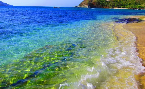 Playa Cristal en santa marta Colombia agencia de viajes